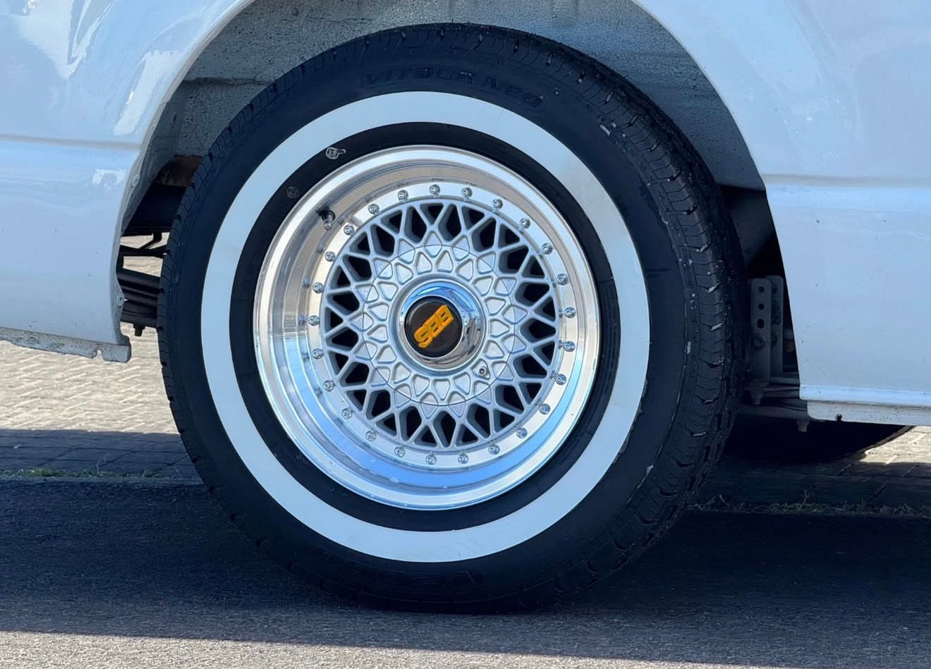 Vitour Galaxy R1 Whitewall